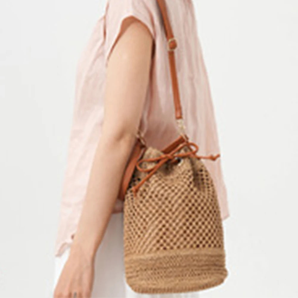 Stylish Straw Weave Bucket Purse