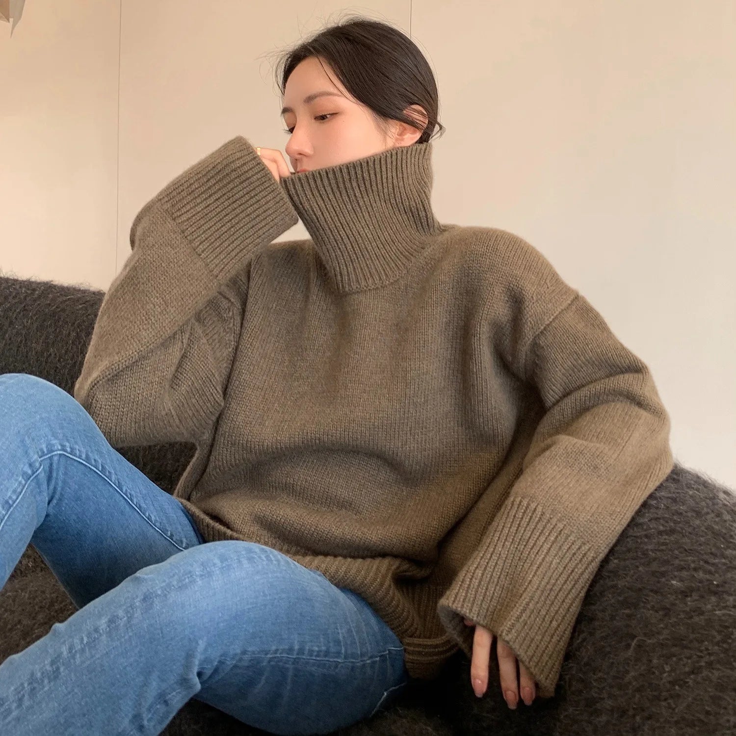 Thick Cashmere Turtleneck Sweater Women's