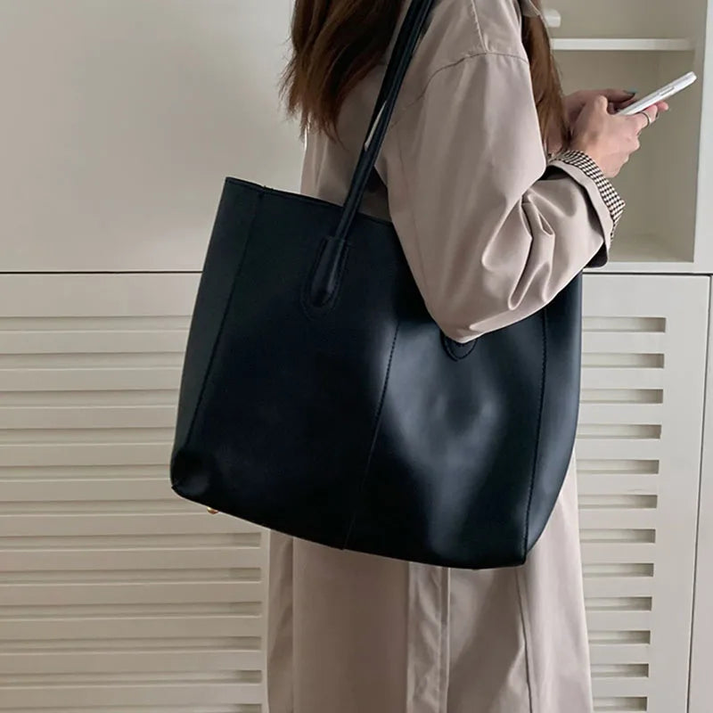 Large Capacity Commuter Tote Bag