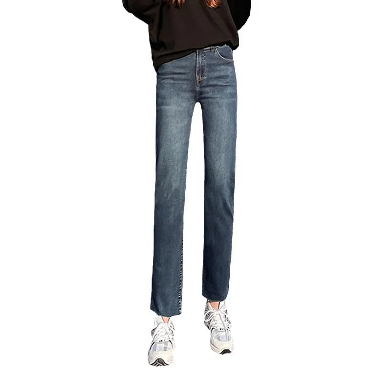 Plus Size Elastic Waist Jeans